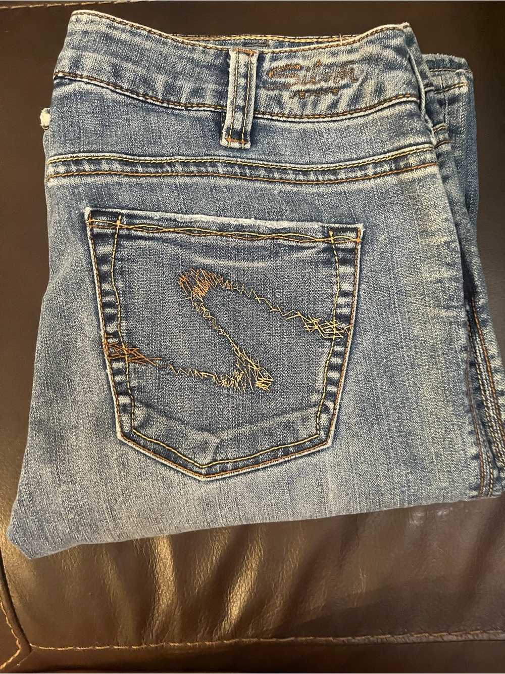 Silver Jeans Co. Women’s 30/33 Blue Jeans Y2K Embroidered Pocket Denim